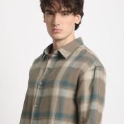 THE BEAR HOUSE Men’s Brown Checked Relaxed Fit Cotton Casual Shirt