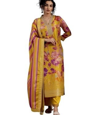 Libas Women’s Silk Blend Kurta Set