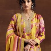 Libas Women’s Silk Blend Kurta Set